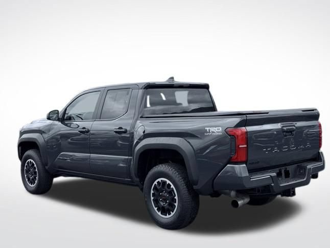 Used 2025 Toyota Tacoma TRD Off-Road AWD/4WD image 9