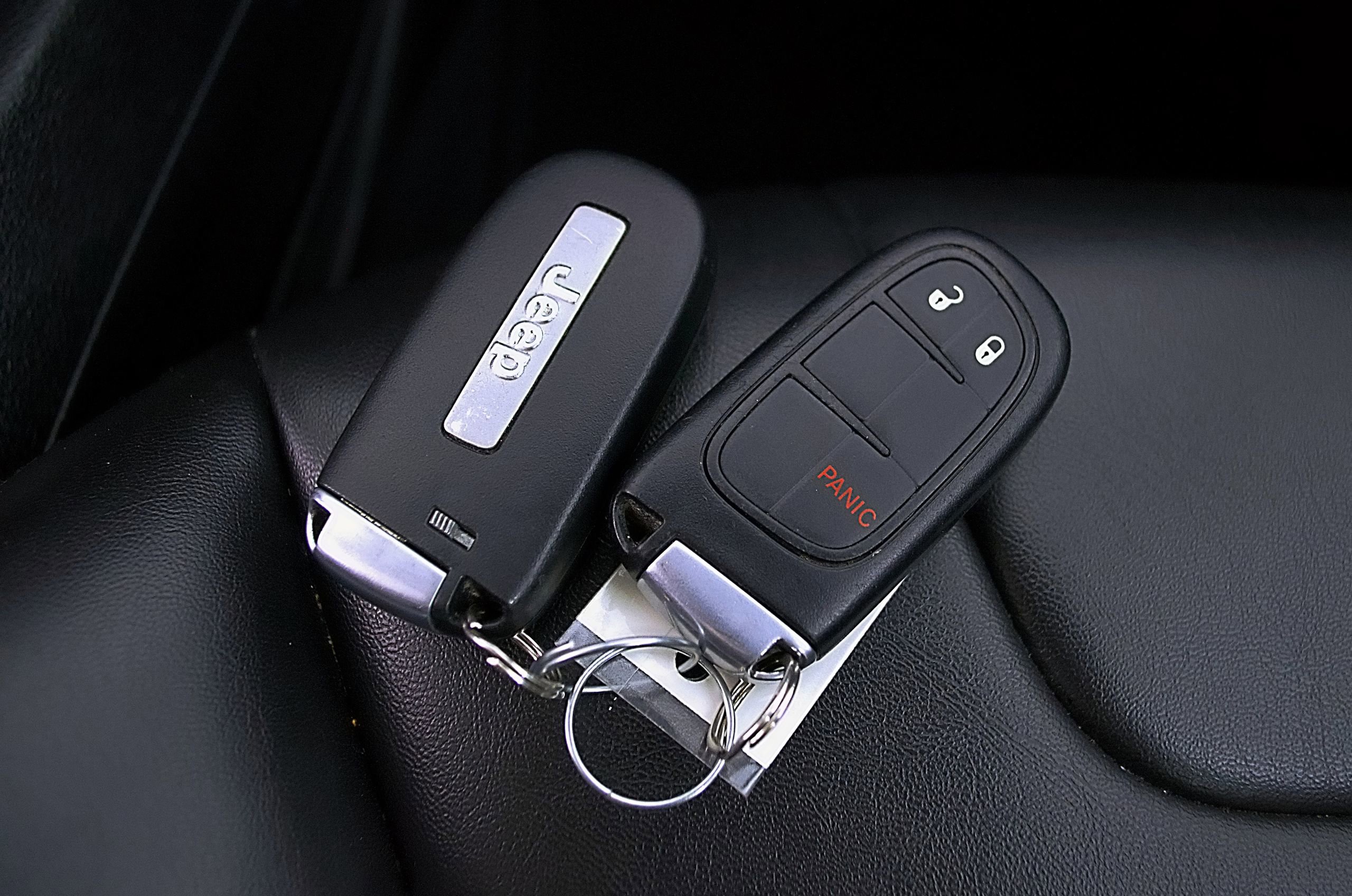 Used 2019 Jeep Cherokee Latitude Plus image 28