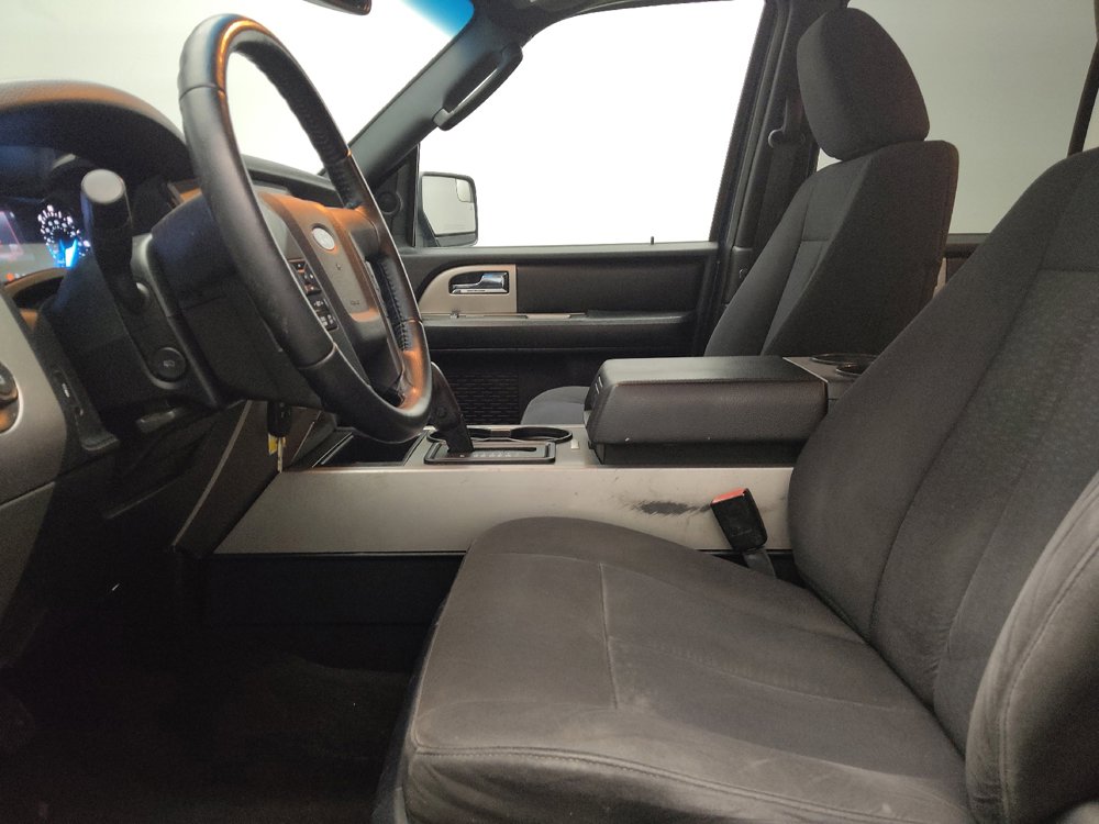 Used 2017 Ford Expedition XLT AWD/4WD image 17
