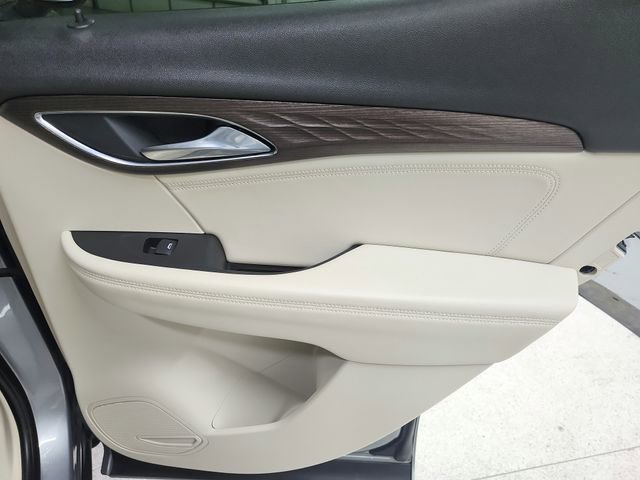 Used 2023 Buick Envision Avenir image 47