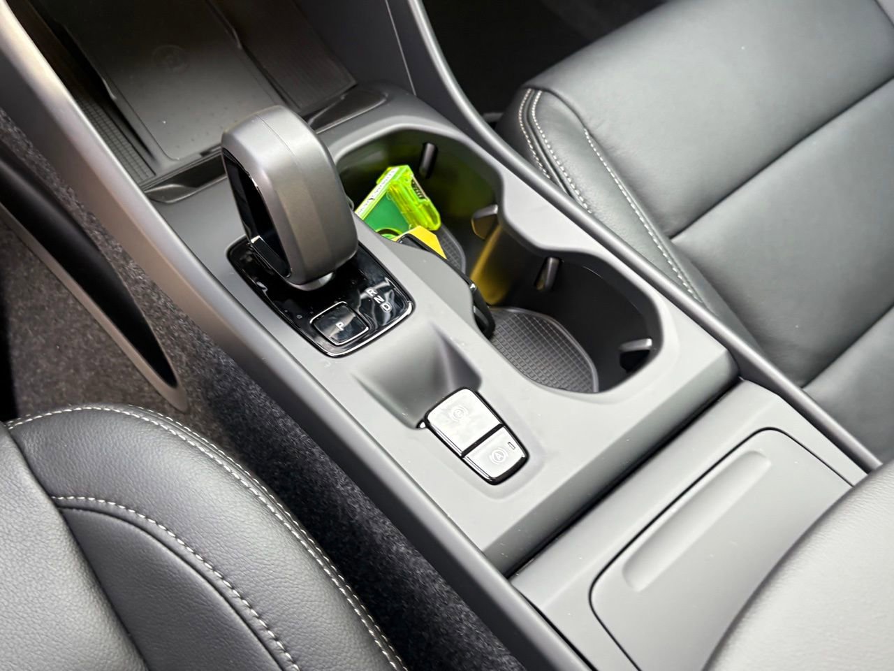 New 2026 Volvo XC40 B5 Core w/ Protection Package Premier image 14