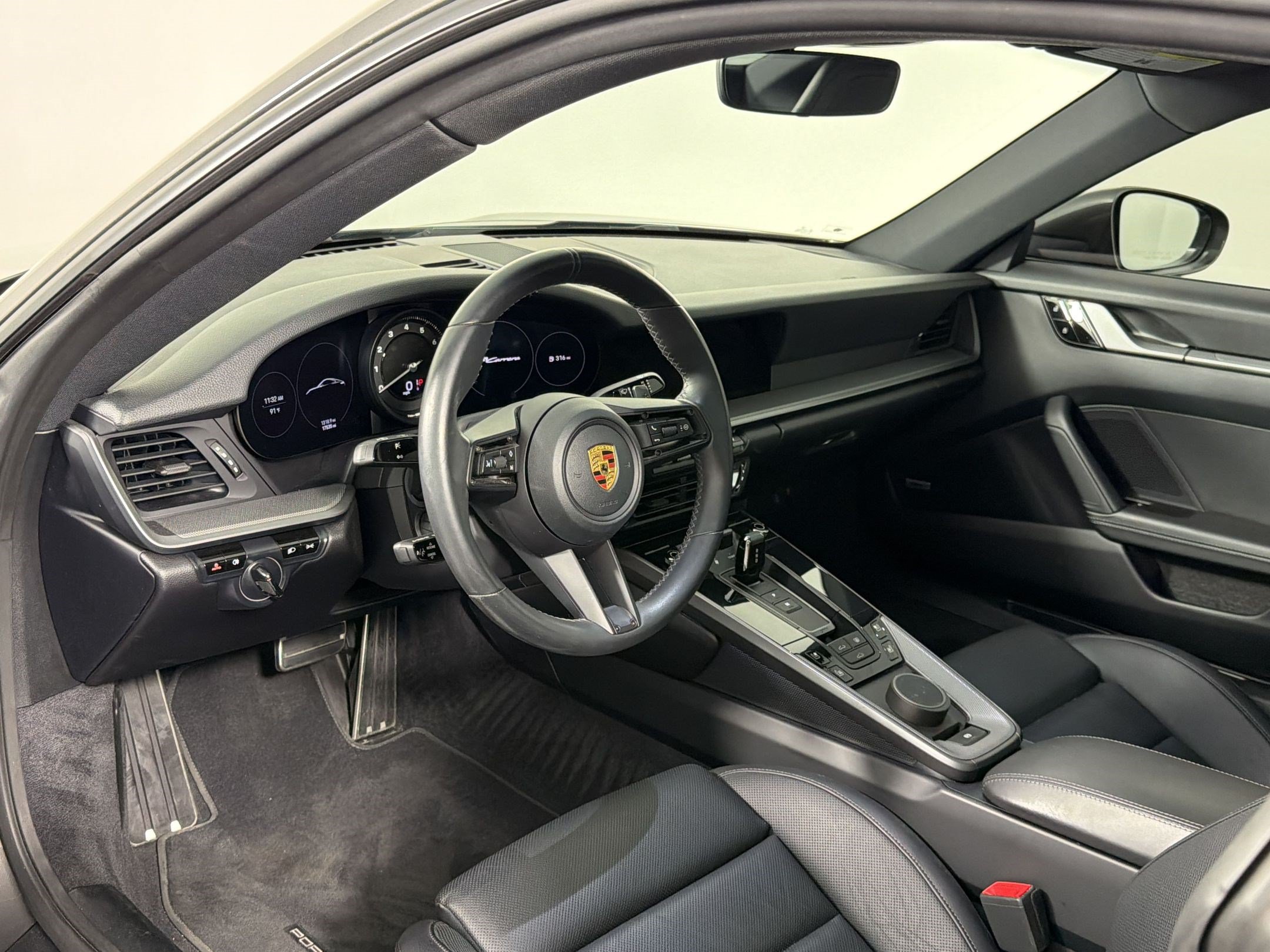 Certified 2021 Porsche 911 Carrera RWD image 4