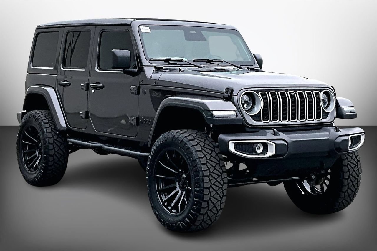 New 2026 Jeep Wrangler Unlimited Sahara AWD/4WD image 1