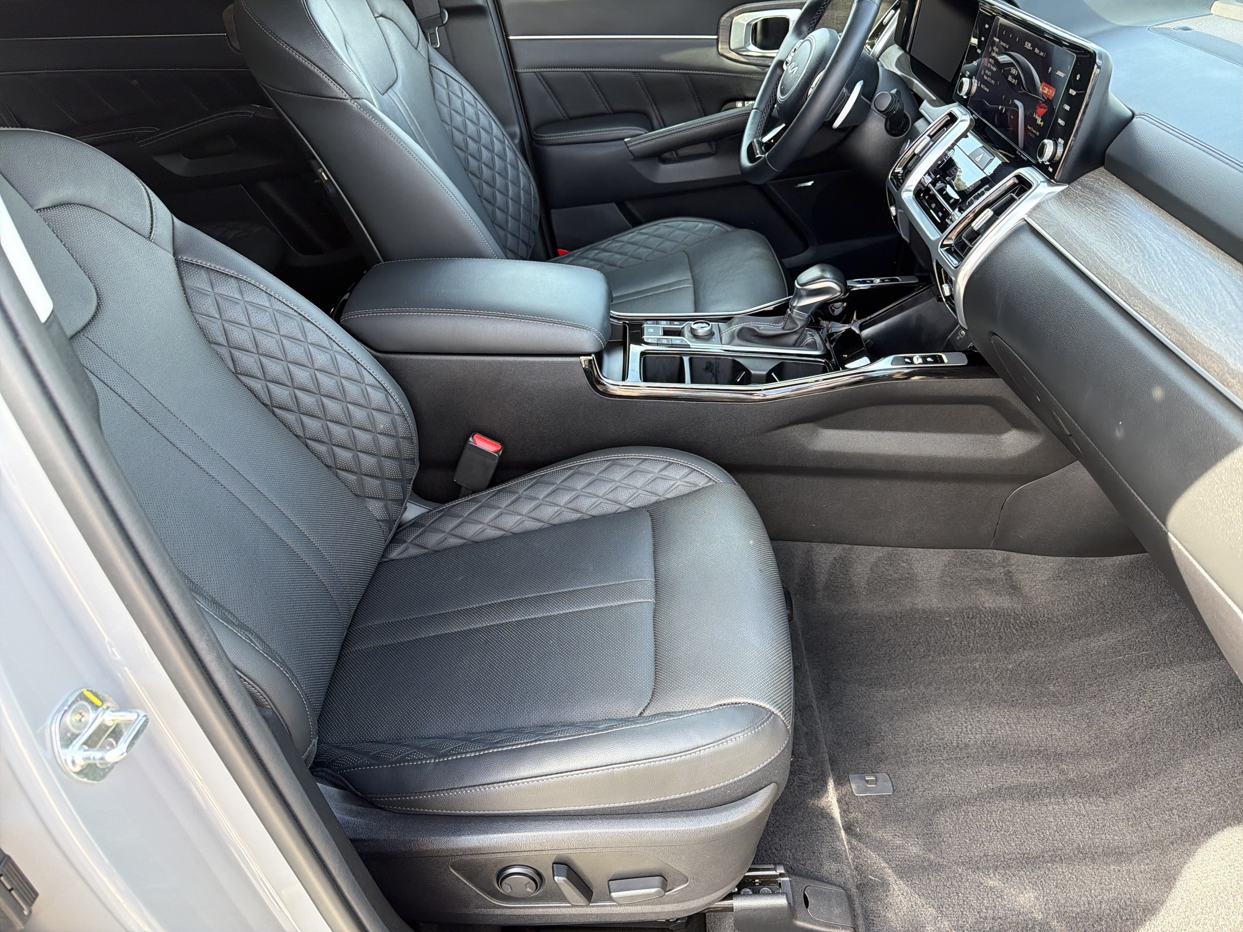 Used 2023 Kia Sorento SX Prestige AWD/4WD image 11