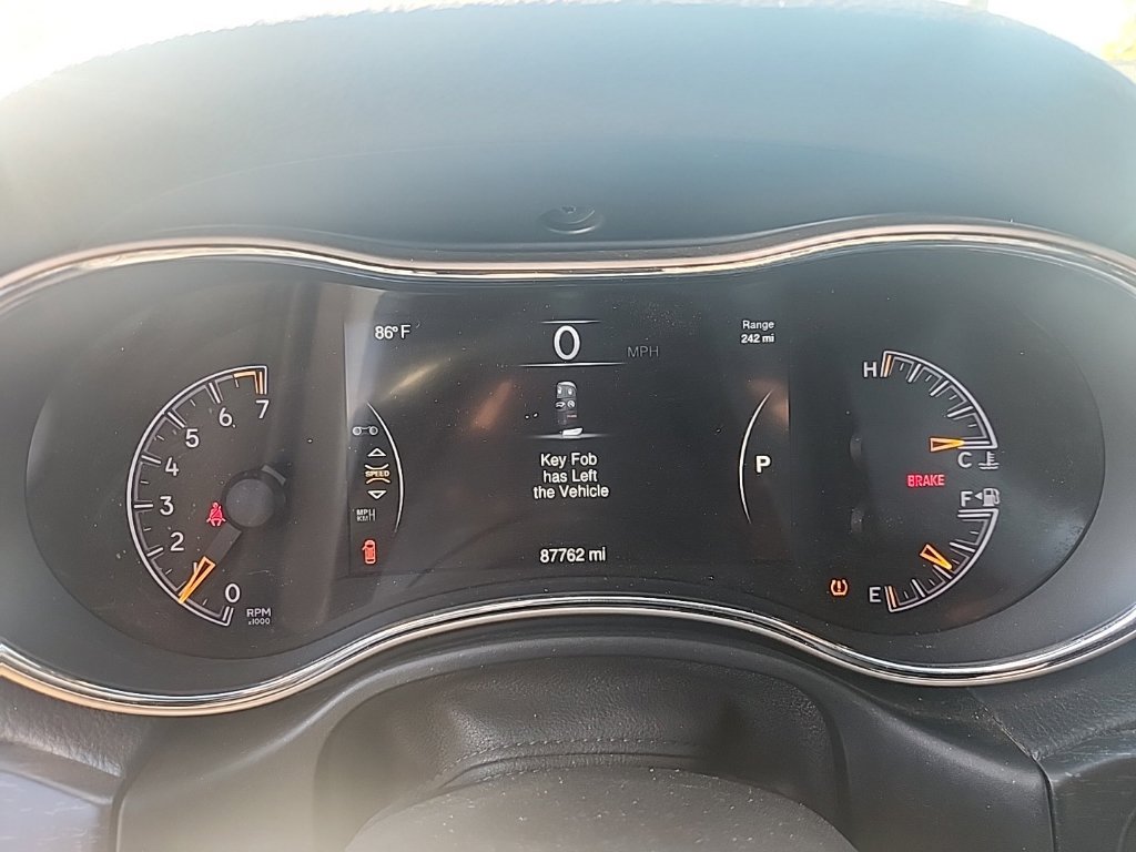 Used 2015 Jeep Grand Cherokee Limited RWD image 20