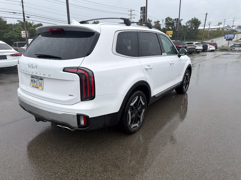 Certified 2024 Kia Telluride EX w/ EX Captain's Chair Package AWD/4WD image 7
