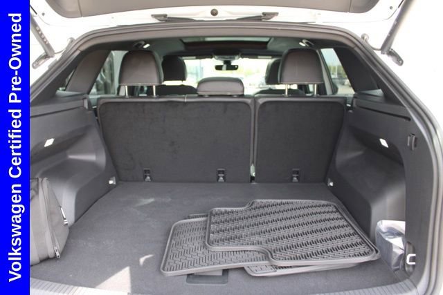 Used 2025 Volkswagen Atlas Cross Sport SEL R-Line AWD/4WD image 11