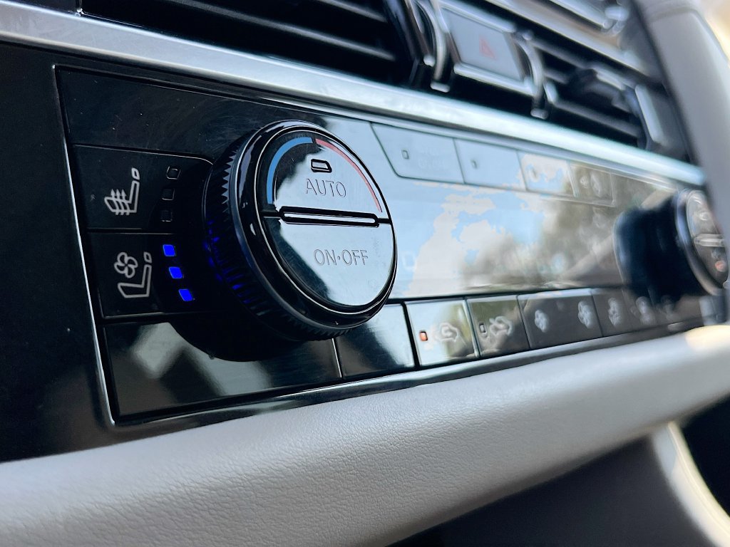 Used 2022 Nissan Pathfinder Platinum w/ Lighting Package (N93) FWD image 20