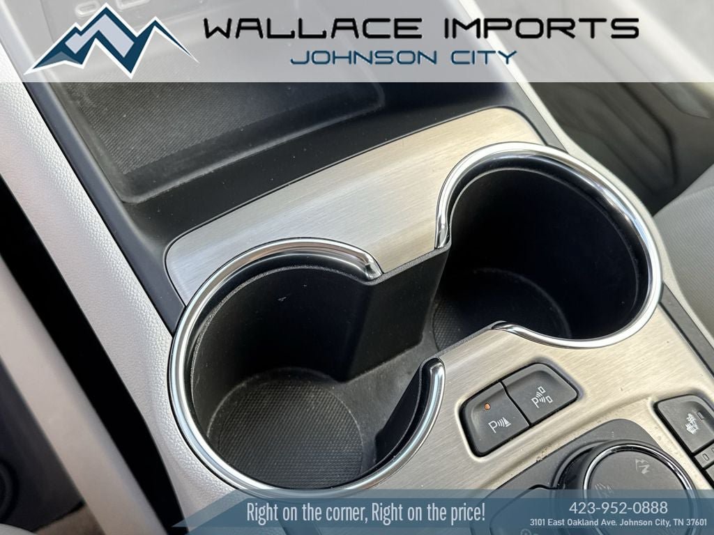 Used 2024 GMC Terrain Denali w/ Black Diamond Edition AWD/4WD image 19