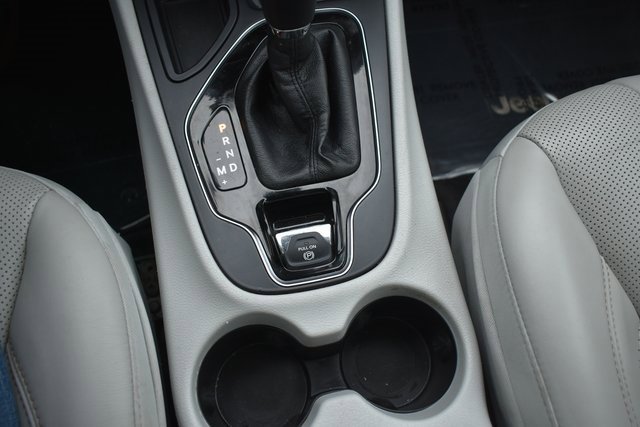 Used 2019 Jeep Cherokee Limited image 31