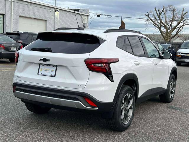 New 2025 Chevrolet Trax LT w/ Driver Confidence Package image 4