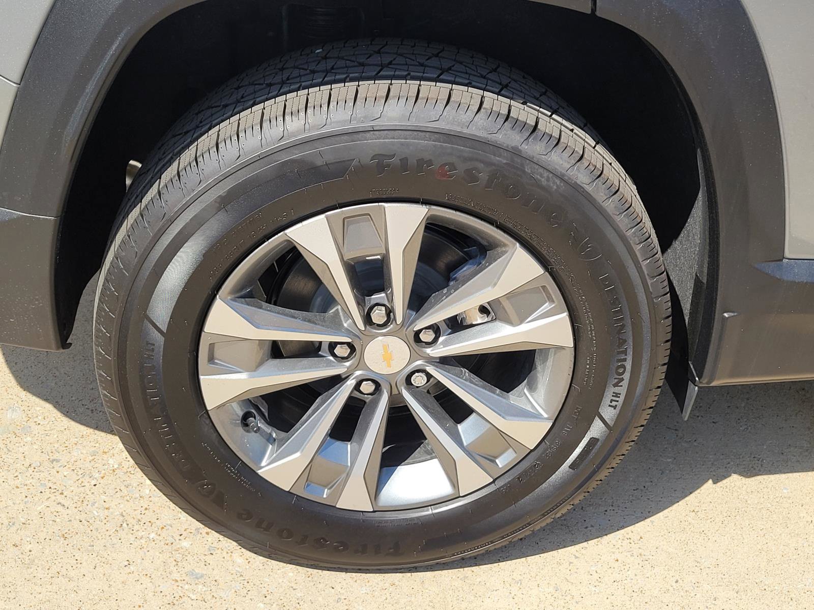 New 2027 Chevrolet Equinox LT FWD image 5