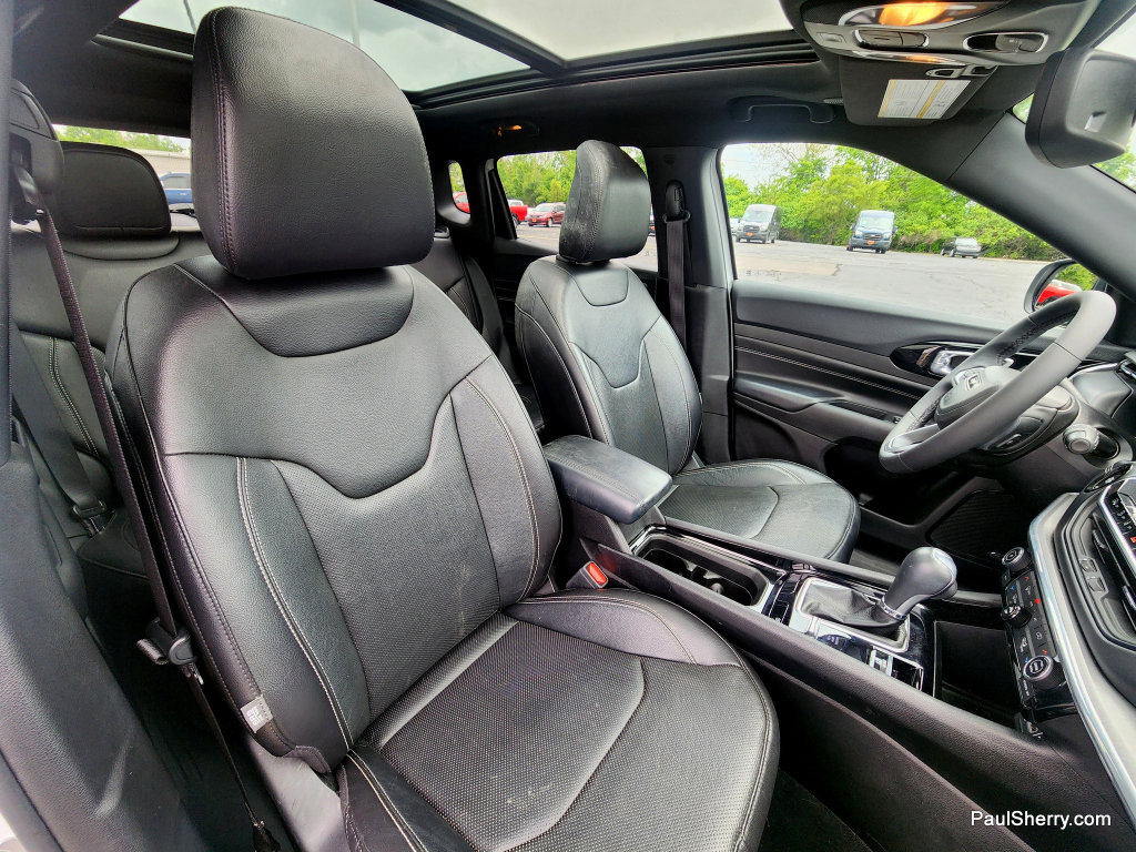 Used 2023 Jeep Compass High Altitude AWD/4WD image 40