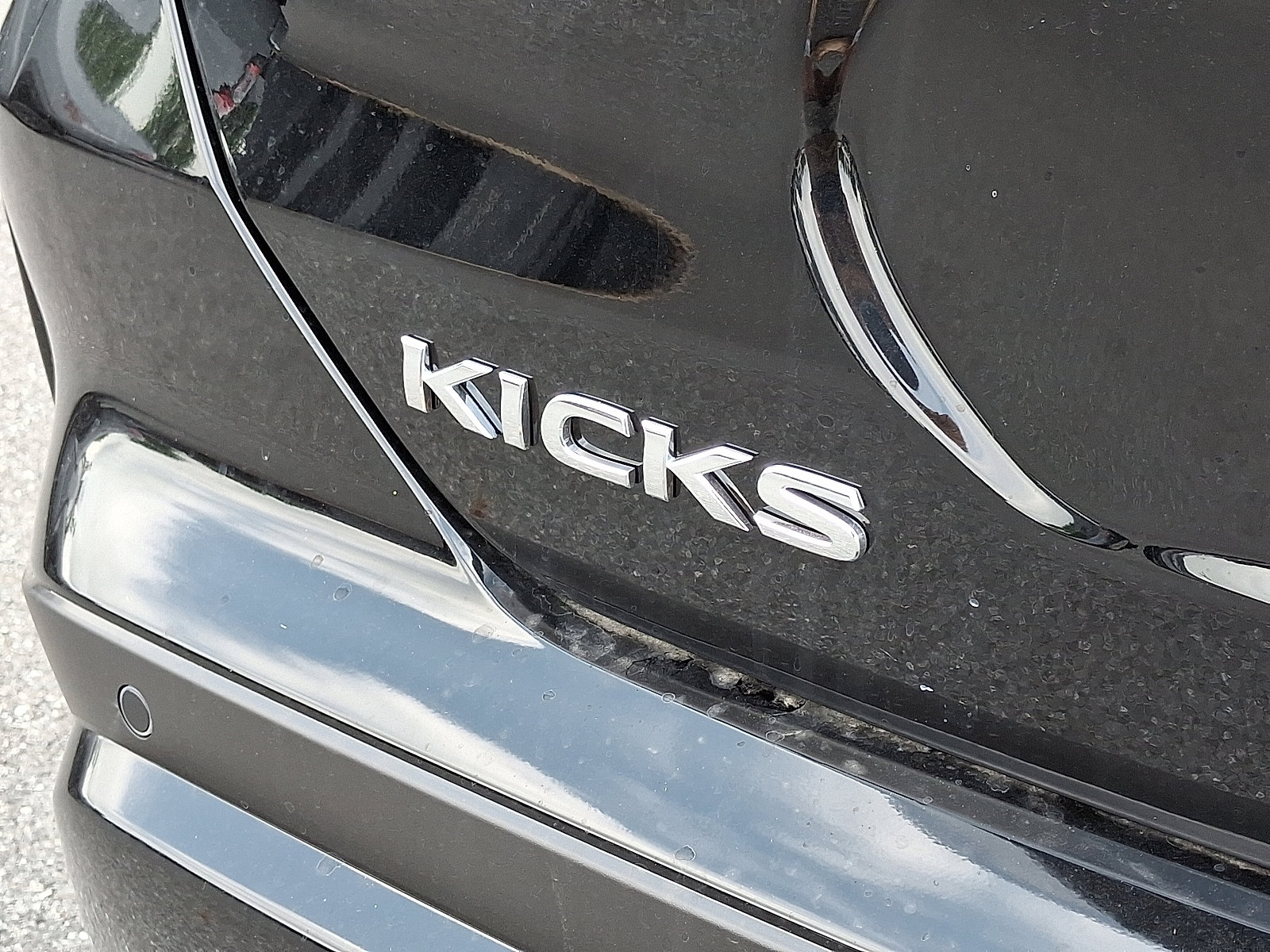 New 2025 Nissan Kicks Play S image 5