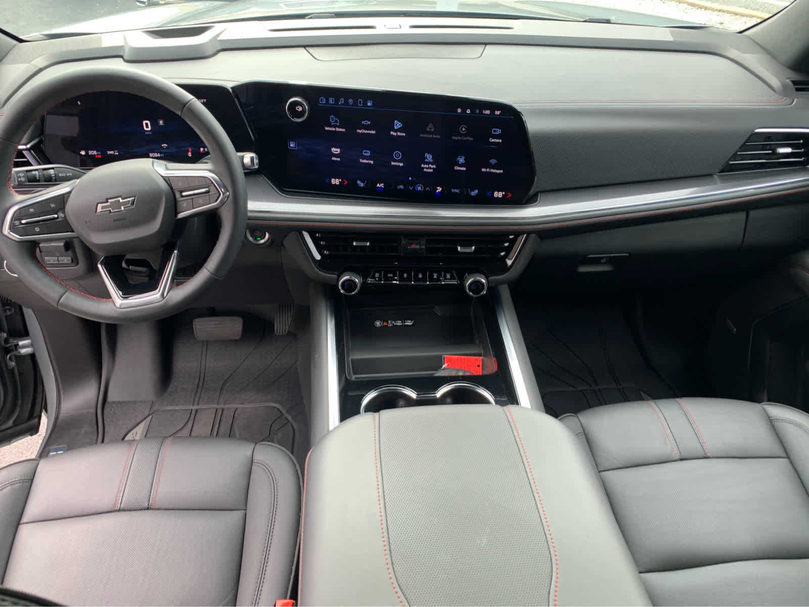 Used 2025 Chevrolet Tahoe RST image 11