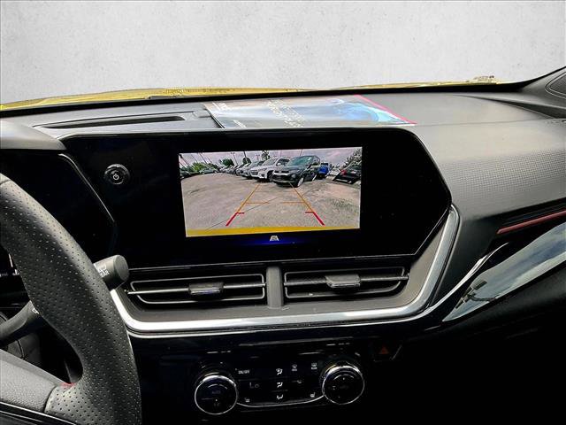 Certified 2024 Chevrolet Trax RS image 21