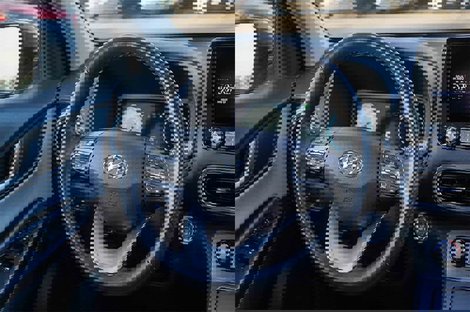 Used 2022 Hyundai Kona Limited image 12