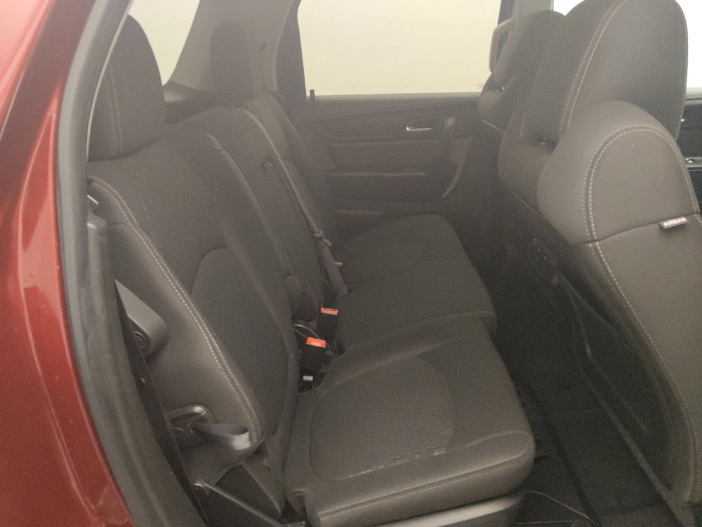 Used 2015 GMC Acadia SLE image 19