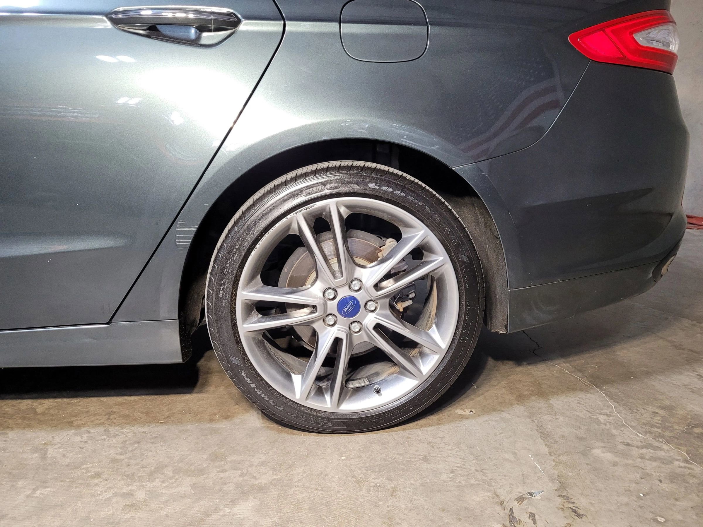 Used 2016 Ford Fusion Titanium image 37