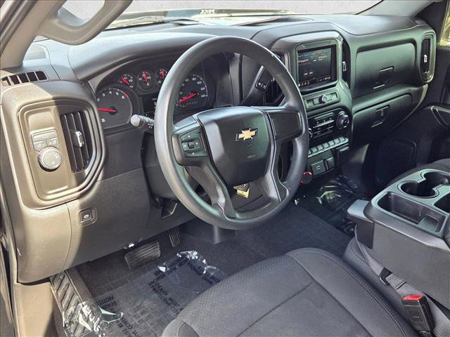 Used 2020 Chevrolet Silverado 1500 Custom w/ Custom Value Package image 10