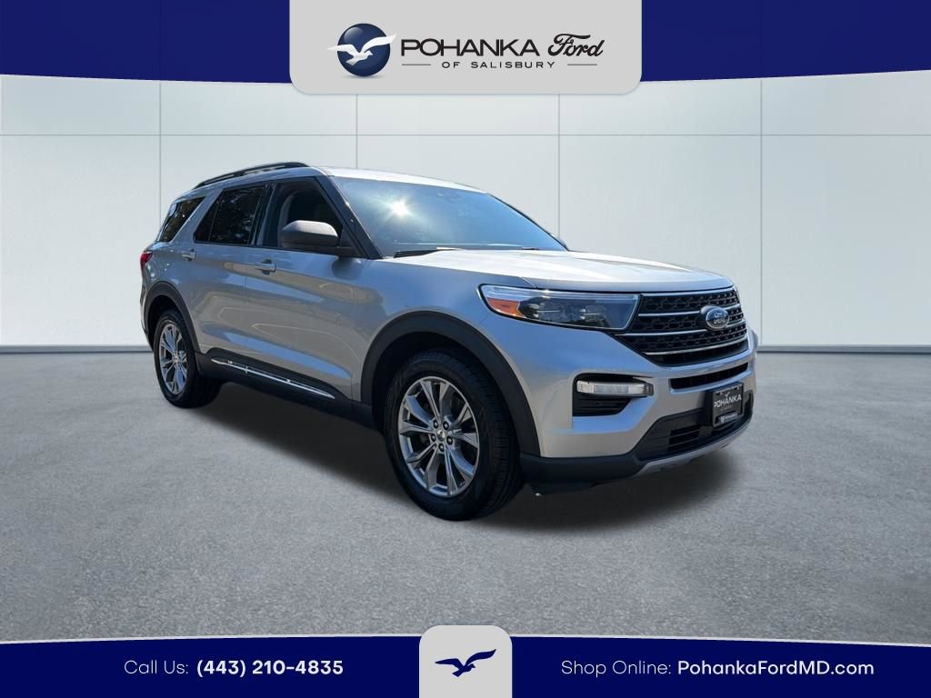 Certified 2022 Ford Explorer XLT w/ Equipment Group 202A AWD/4WD image 4