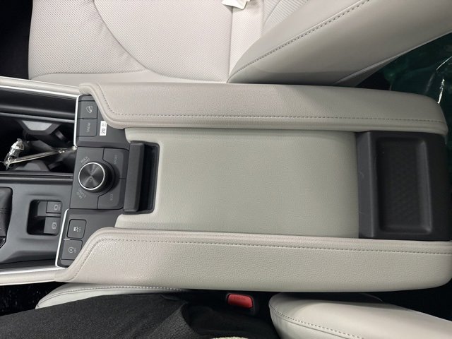 New 2026 Toyota Grand Highlander Platinum image 44