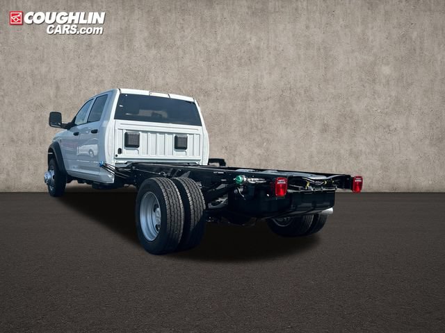 New 2026 RAM 5500 Tradesman w/ Chrome Appearance Group AWD/4WD image 6