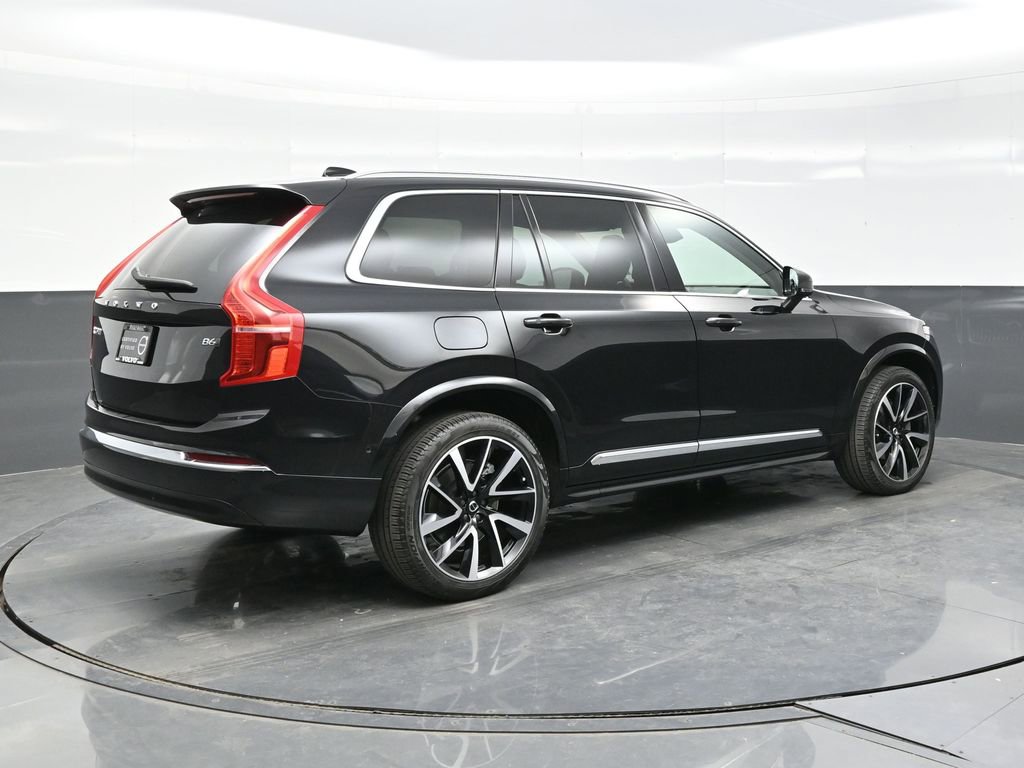 Used 2023 Volvo XC90 B6 Plus image 7
