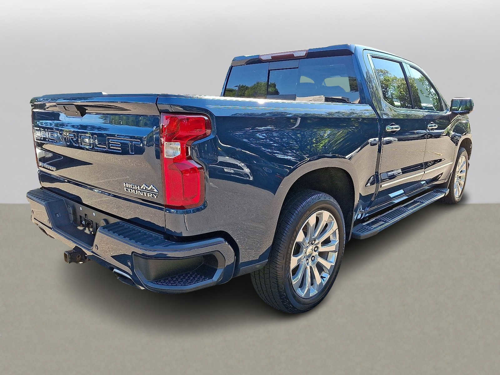 Used 2019 Chevrolet Silverado 1500 High Country image 4