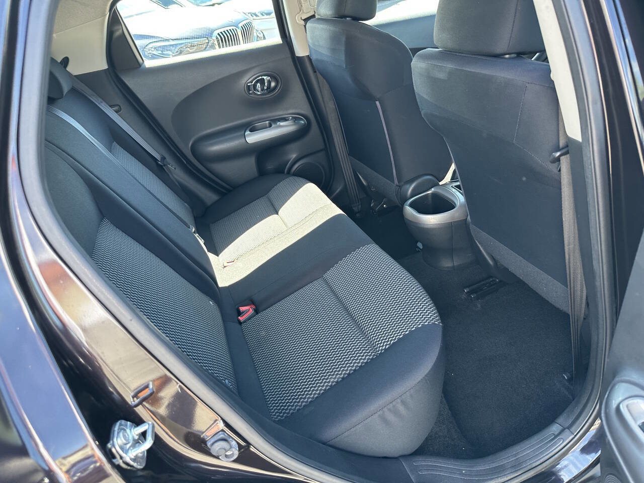 Used 2015 Nissan Juke S image 12