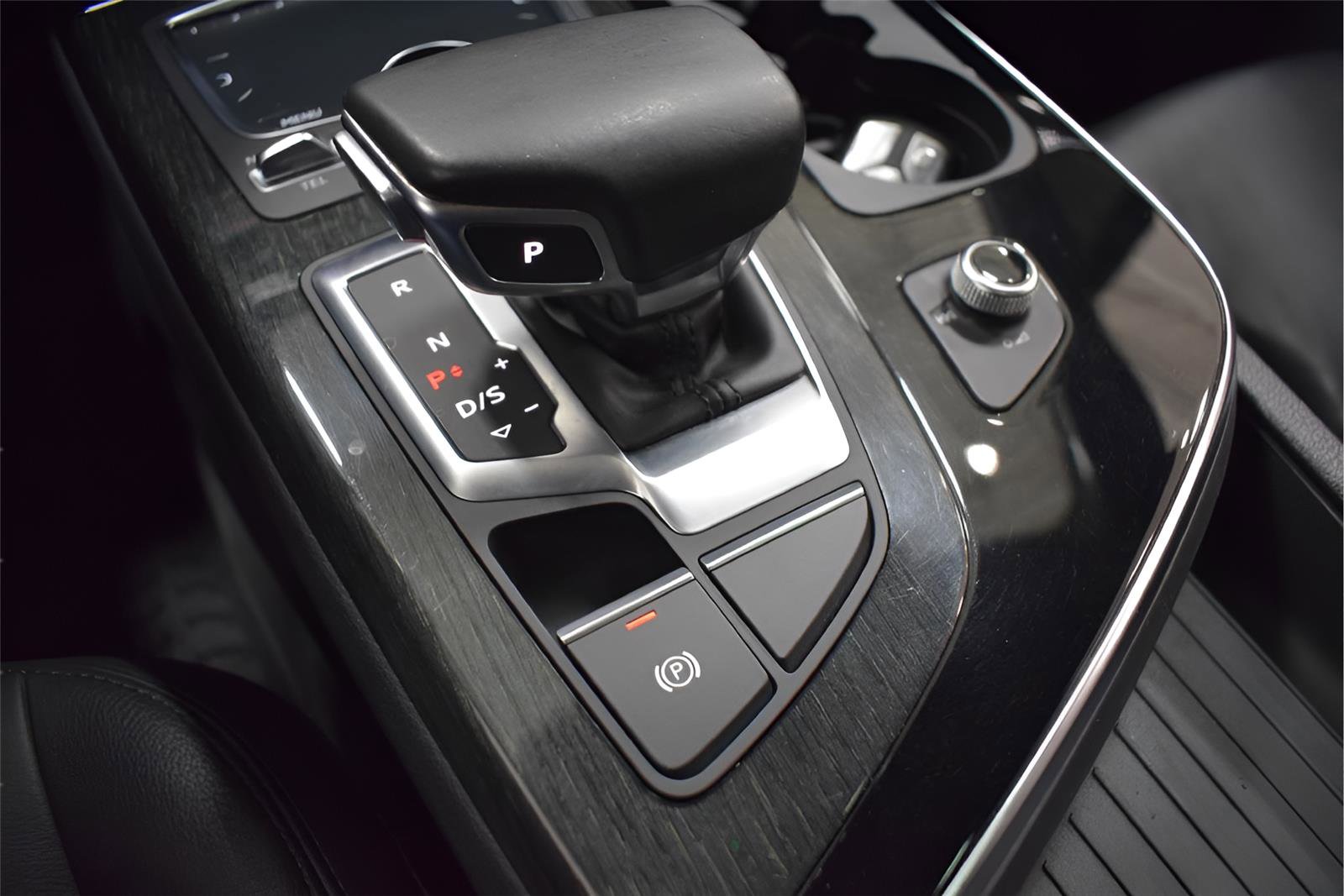 Used 2017 Audi Q7 3.0T Premium Plus image 26