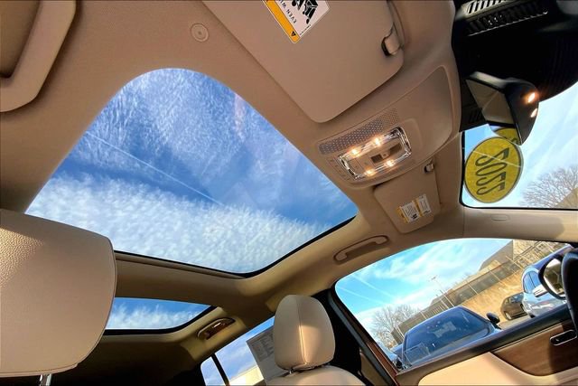 Certified 2022 Mercedes-Benz EQB 350 4MATIC image 11