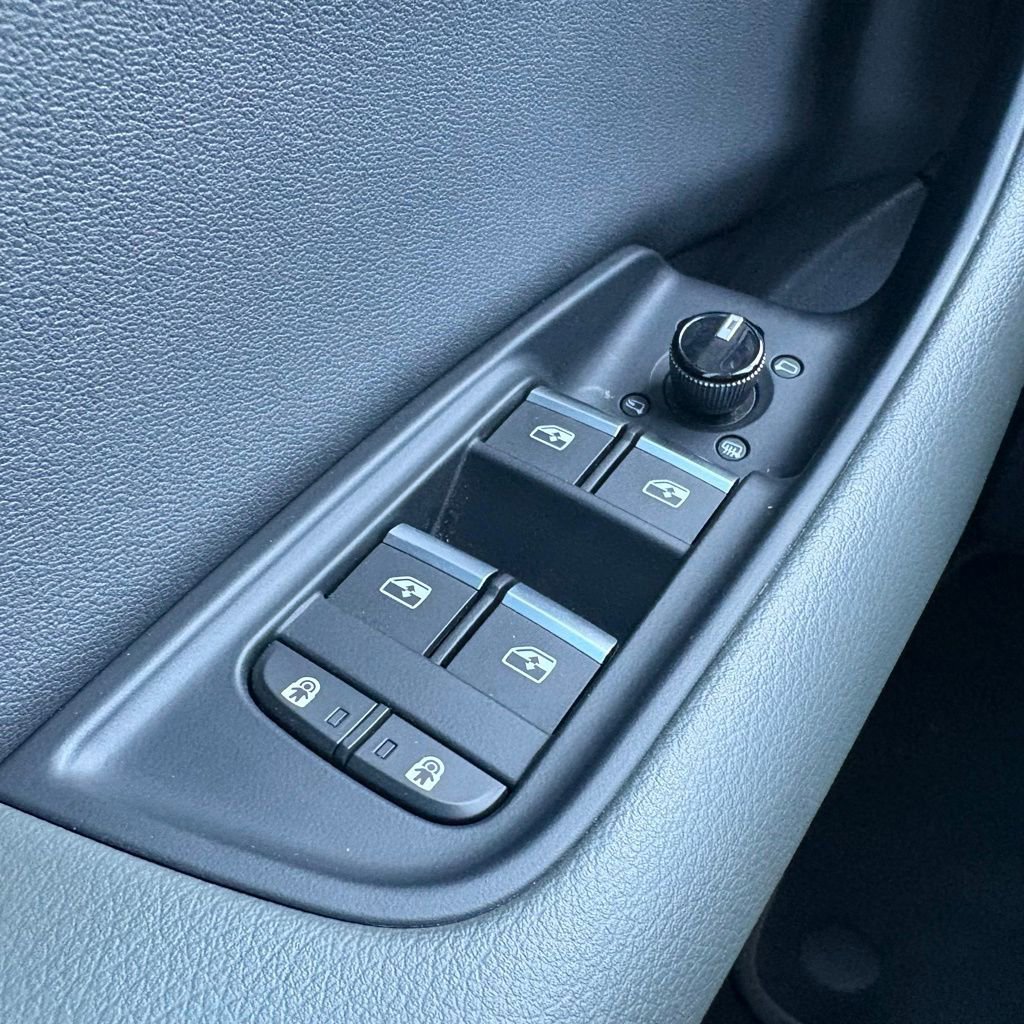 Used 2021 Audi Q8 Premium Plus image 27