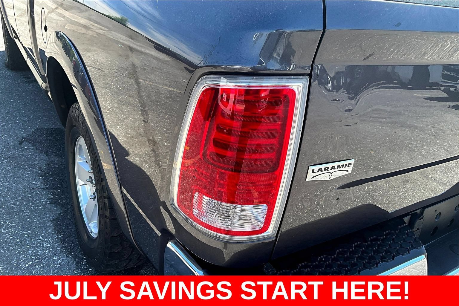 Used 2017 RAM 1500 Laramie AWD/4WD image 29