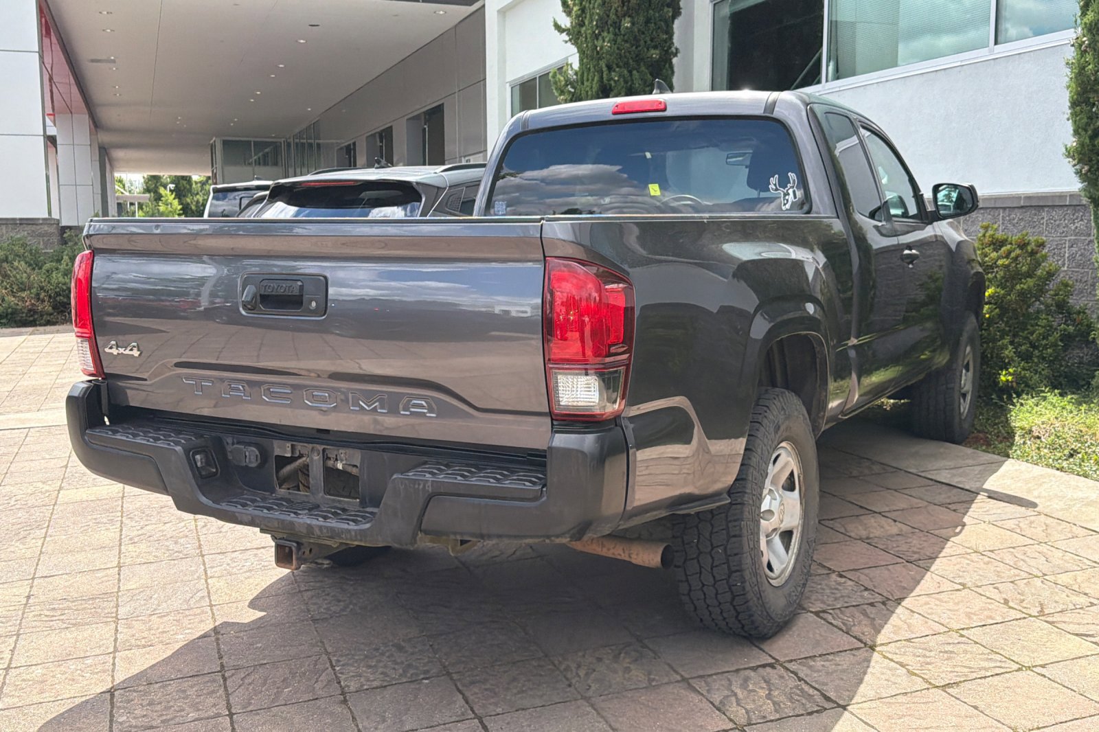 Certified 2019 Toyota Tacoma SR AWD/4WD image 2
