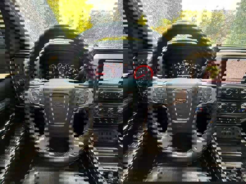 Used 2015 GMC Sierra 2500 Denali w/ Duramax Plus Package image 22