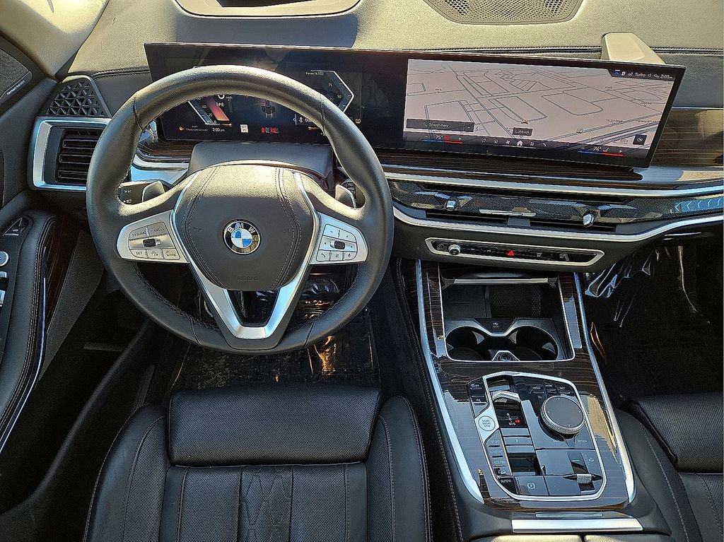 Used 2026 BMW X7 xDrive40i AWD/4WD image 18