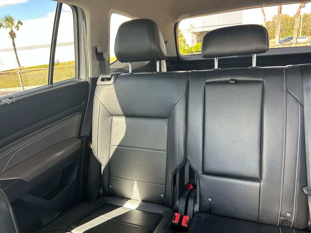 Certified 2022 Volkswagen Atlas SE image 12