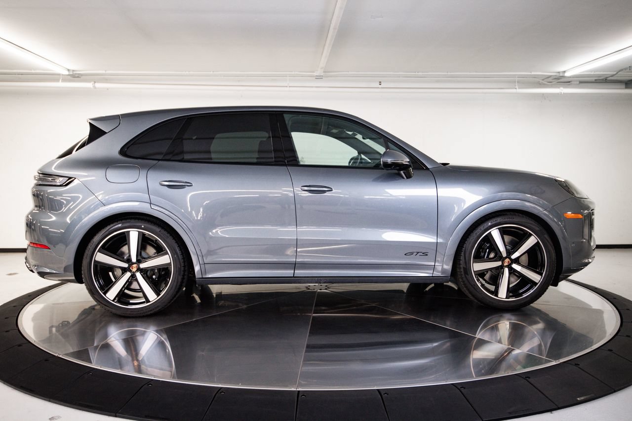 New 2026 Porsche Cayenne GTS AWD/4WD image 8