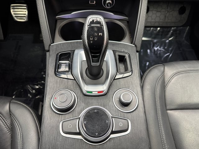 Used 2022 Alfa Romeo Stelvio Sprint image 20