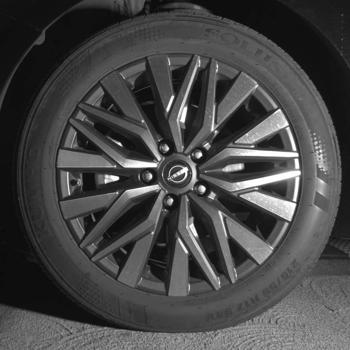 Used 2025 Nissan Altima 2.5 SV FWD image 12