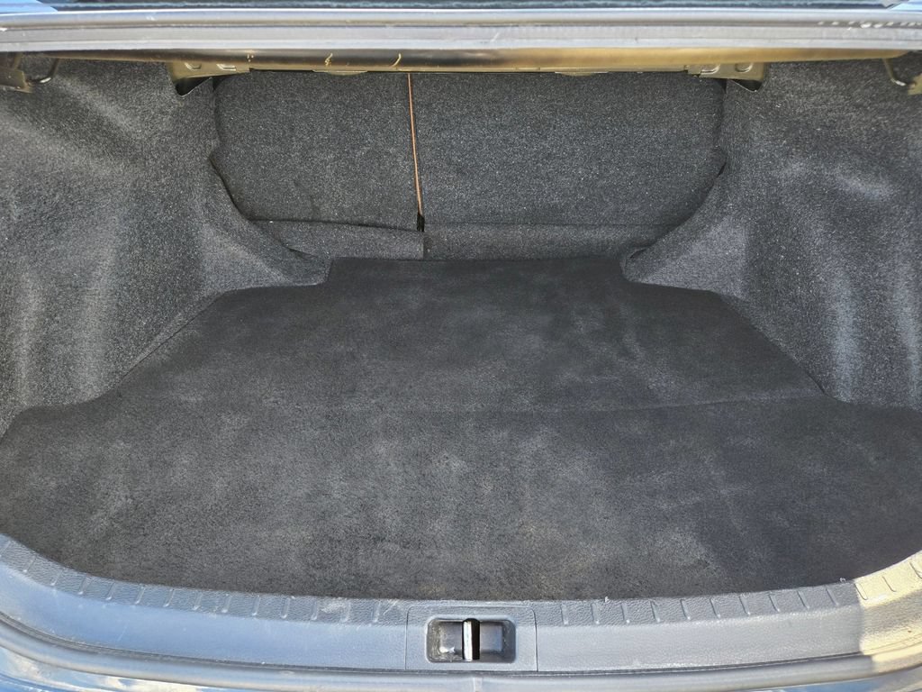 Used 2016 Toyota Corolla LE FWD image 19