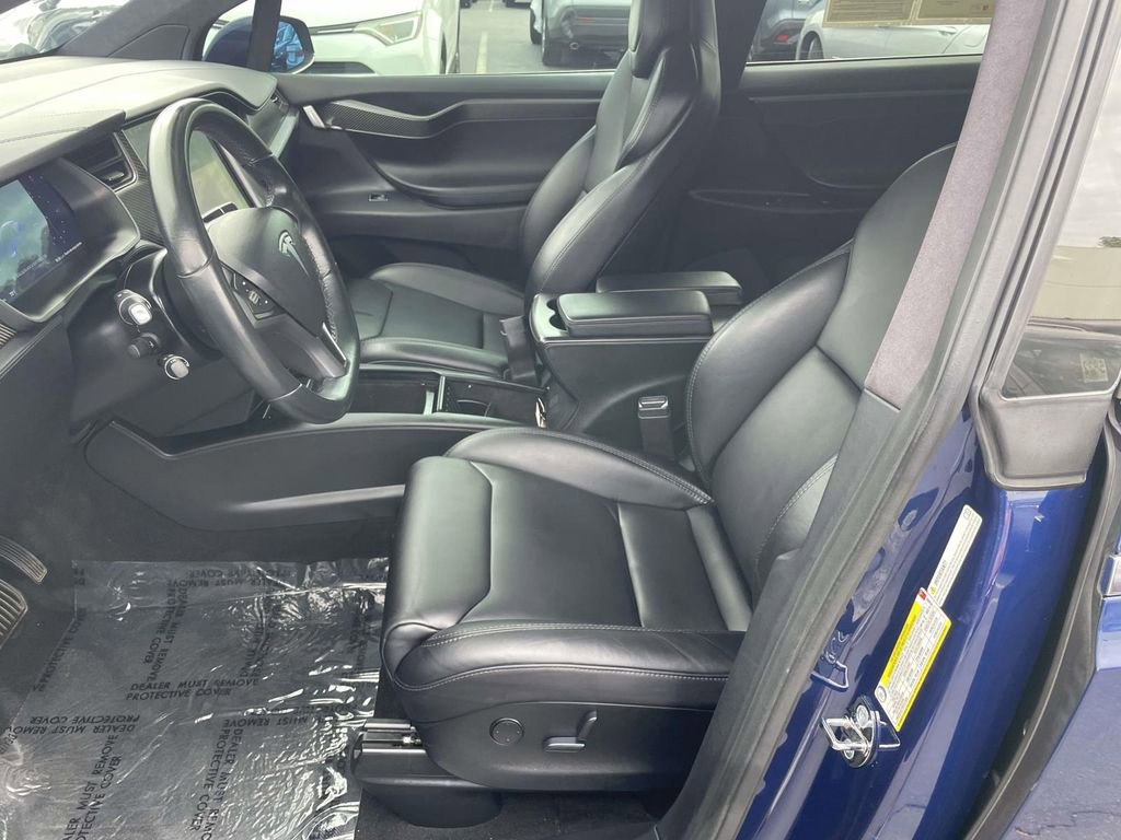 Used 2018 Tesla Model X 75D image 29