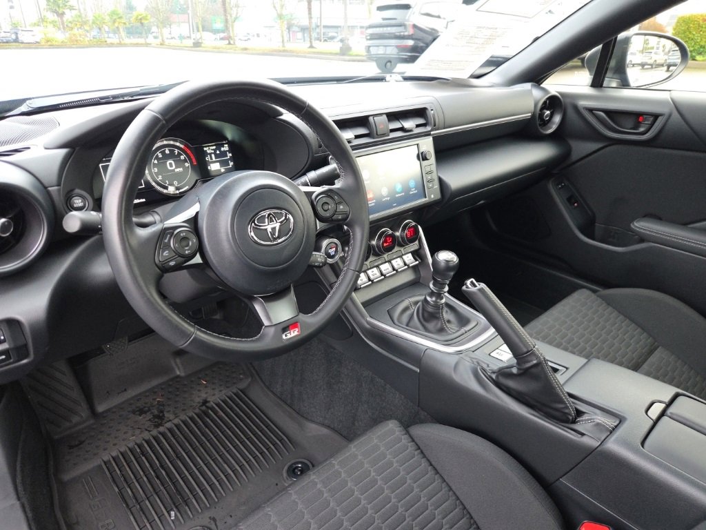 Used 2024 Toyota GR86 image 7