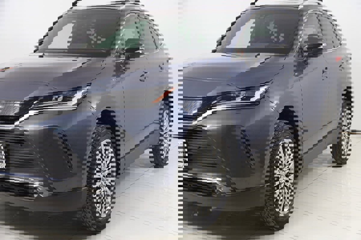 Used 2023 Toyota Venza XLE image 50