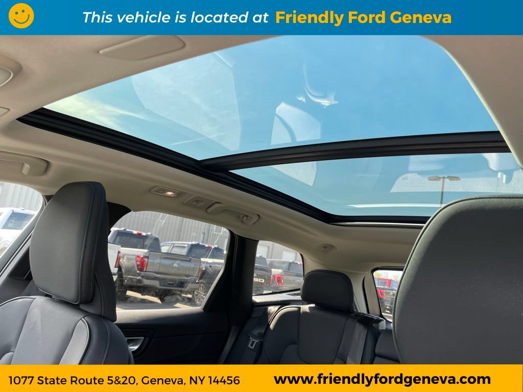 Used 2026 Volvo XC60 B5 Core w/ Climate Package AWD/4WD image 30