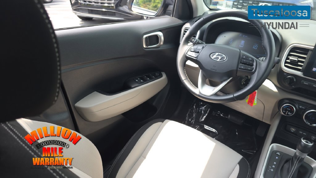 Used 2023 Hyundai Venue SEL FWD image 28