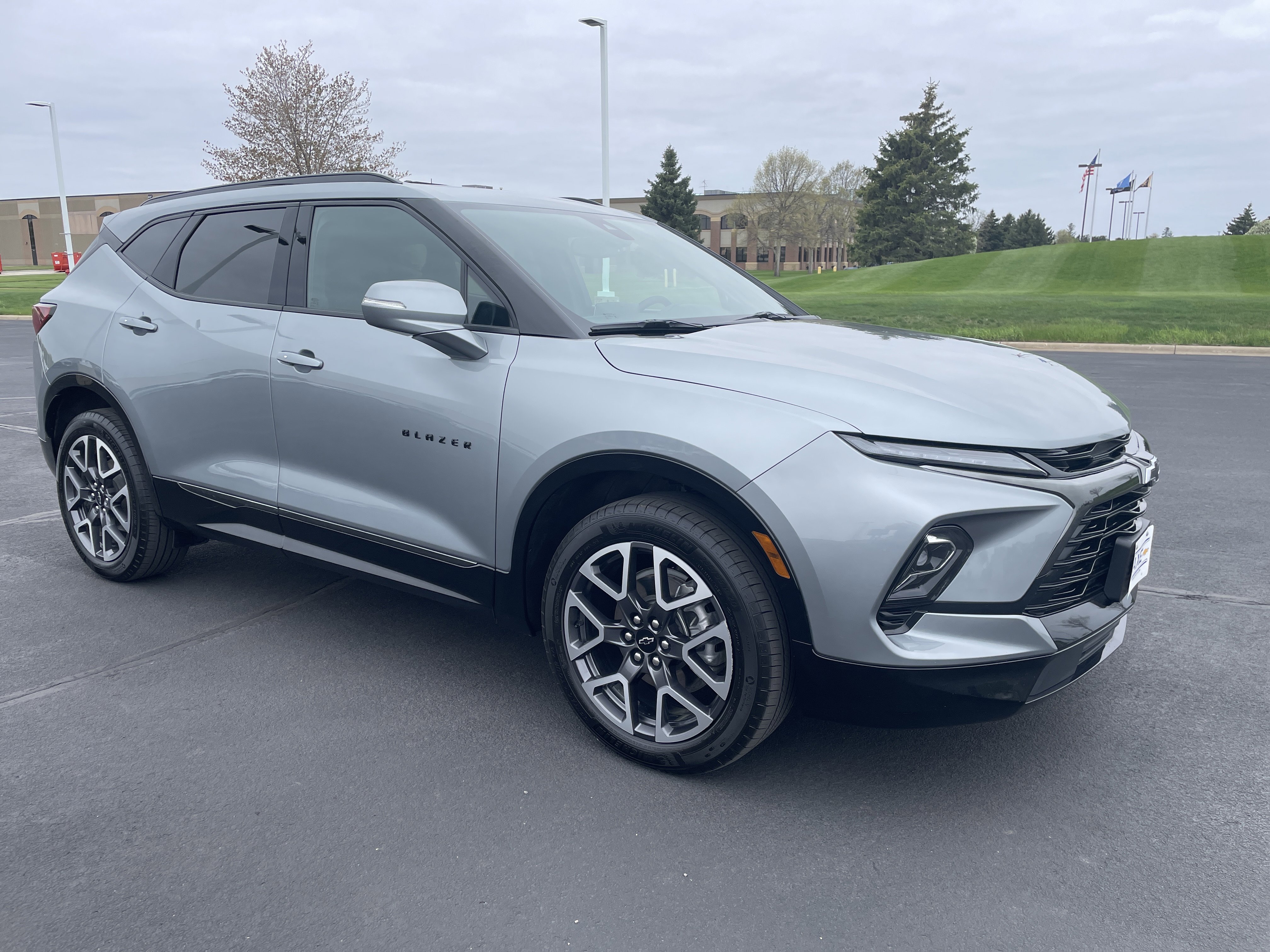 Certified 2025 Chevrolet Blazer RS w/ Enhanced Convenience Package AWD/4WD image 7