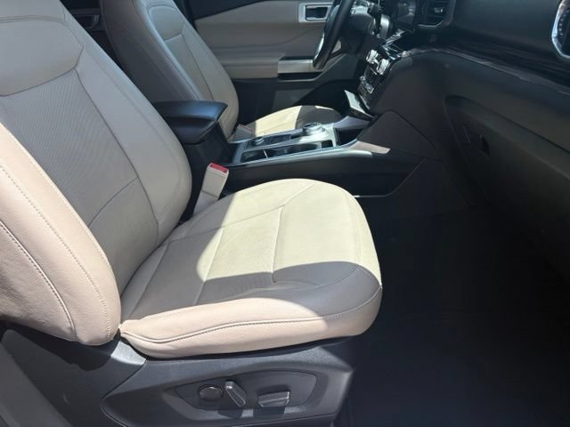 Used 2023 Ford Explorer Limited AWD/4WD image 20