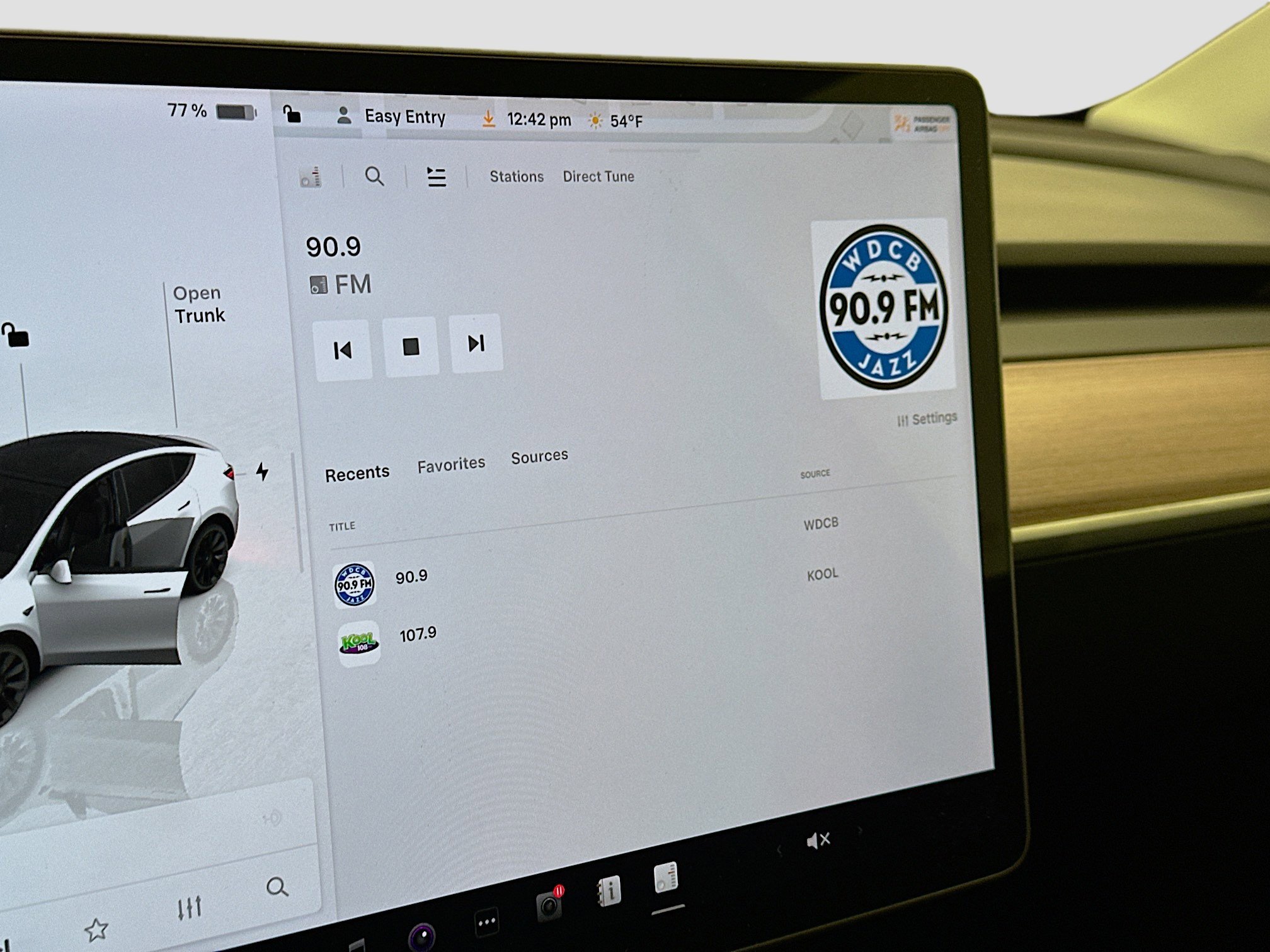 Used 2023 Tesla Model Y Long Range image 21